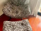 Poltrona com puf apoio para os pés