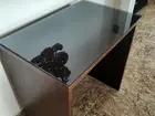 mesa de Escritório em Madeira com Tampo de Vidro