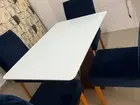 Mesa super conservada 4 lugares