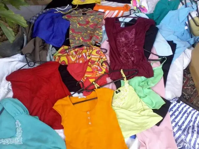 ATACADÃO DE ROUPAS USADAS PARA BRECHÓ