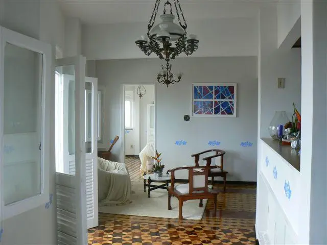 ALUGA-SE APARTAMENTO equipado e mobiliado