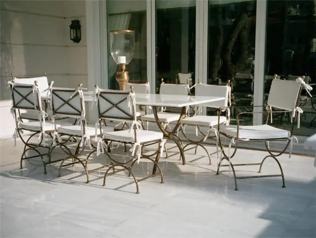 Móveis de jardim decorar um jardim ou quintal