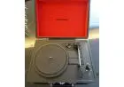 Vitrola Crosley CR8005A vintage portátil em ótimo estado